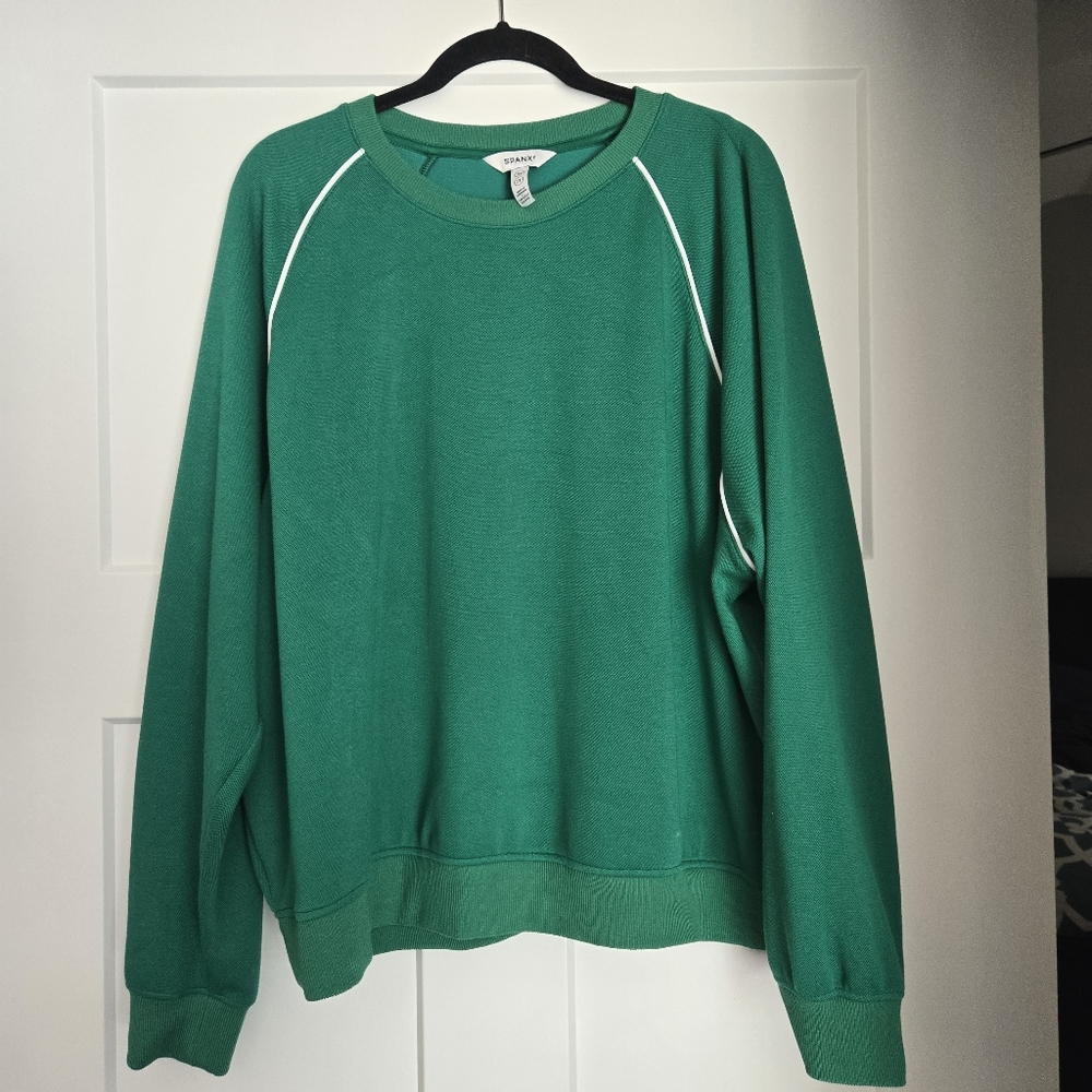 SPANX Green Pullover Sweatshirt with White Piping
